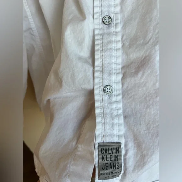 Calvin Klein Jeans White Lightweight Button-Up Shirt. 100% cotton - Picture 13 of 16